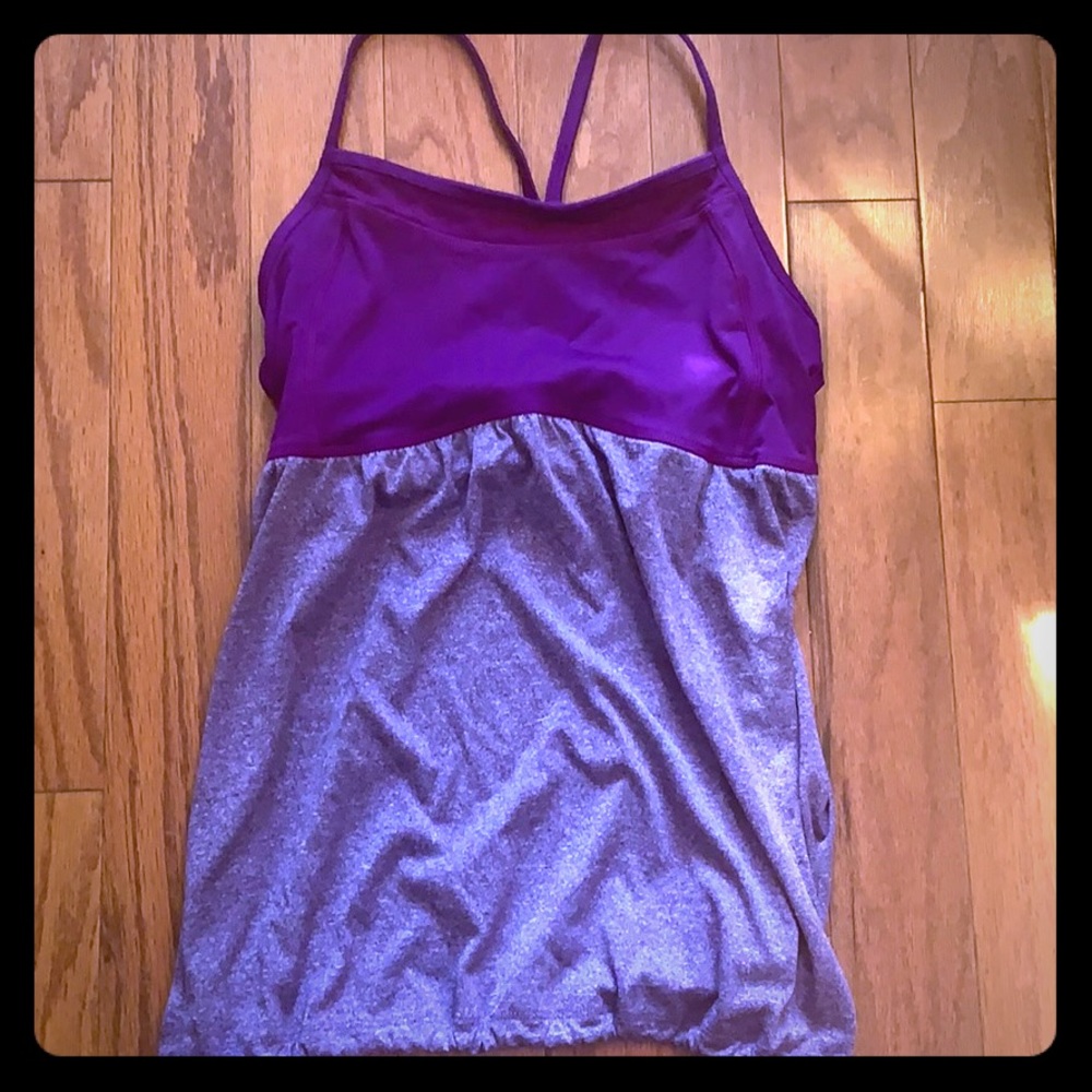 Yoga/workout tank with built in bra